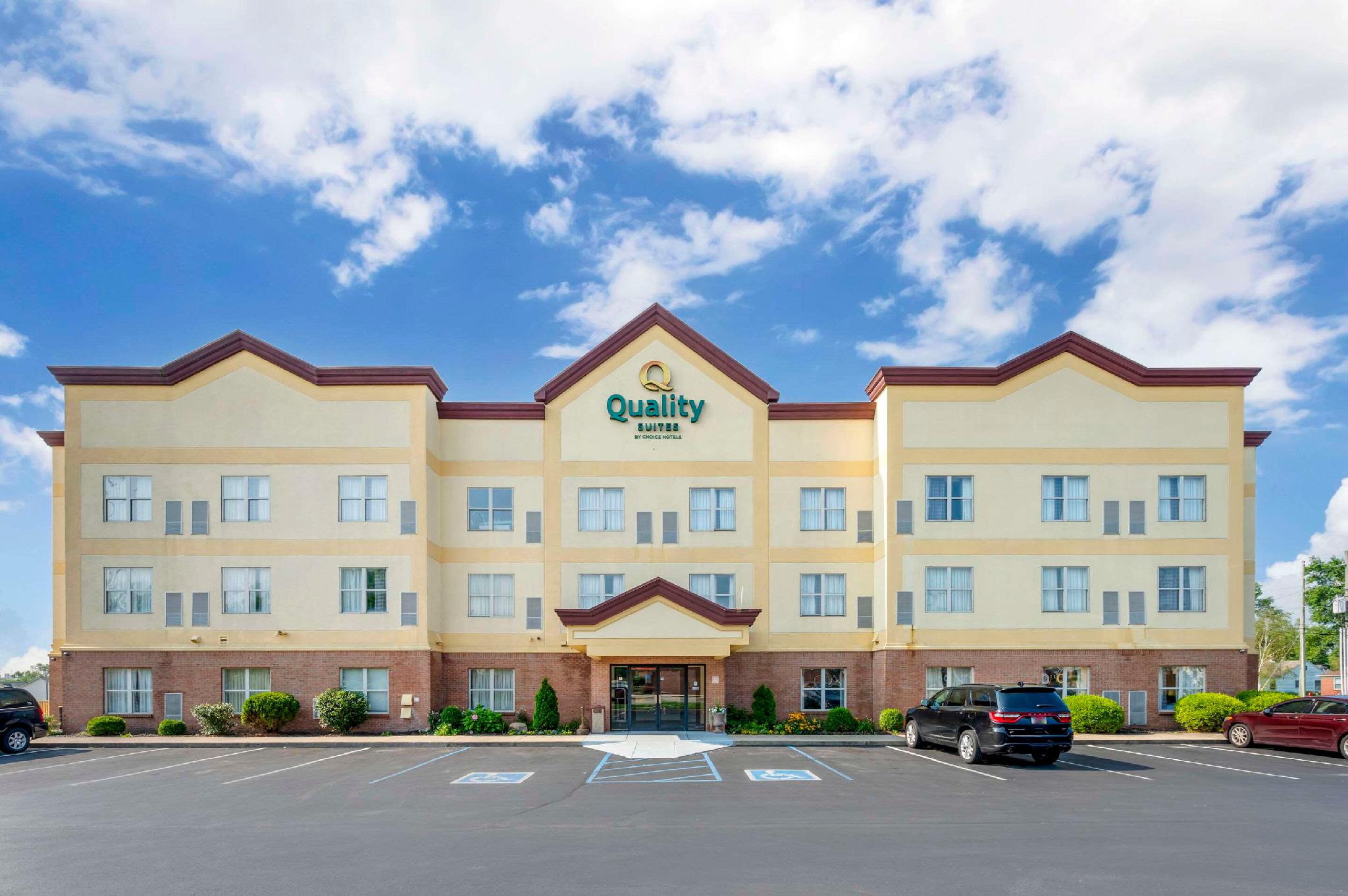 Airport Suites — photo 1